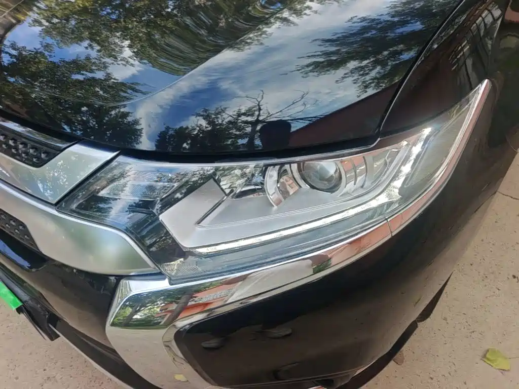 Mitsubishi Outlander — миниатюра 24