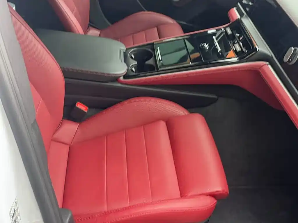 Porsche Panamera — миниатюра 4