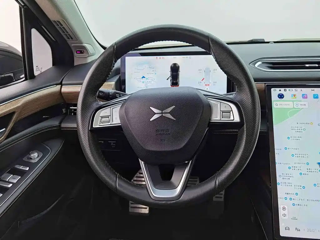 XPeng P5 — миниатюра 9