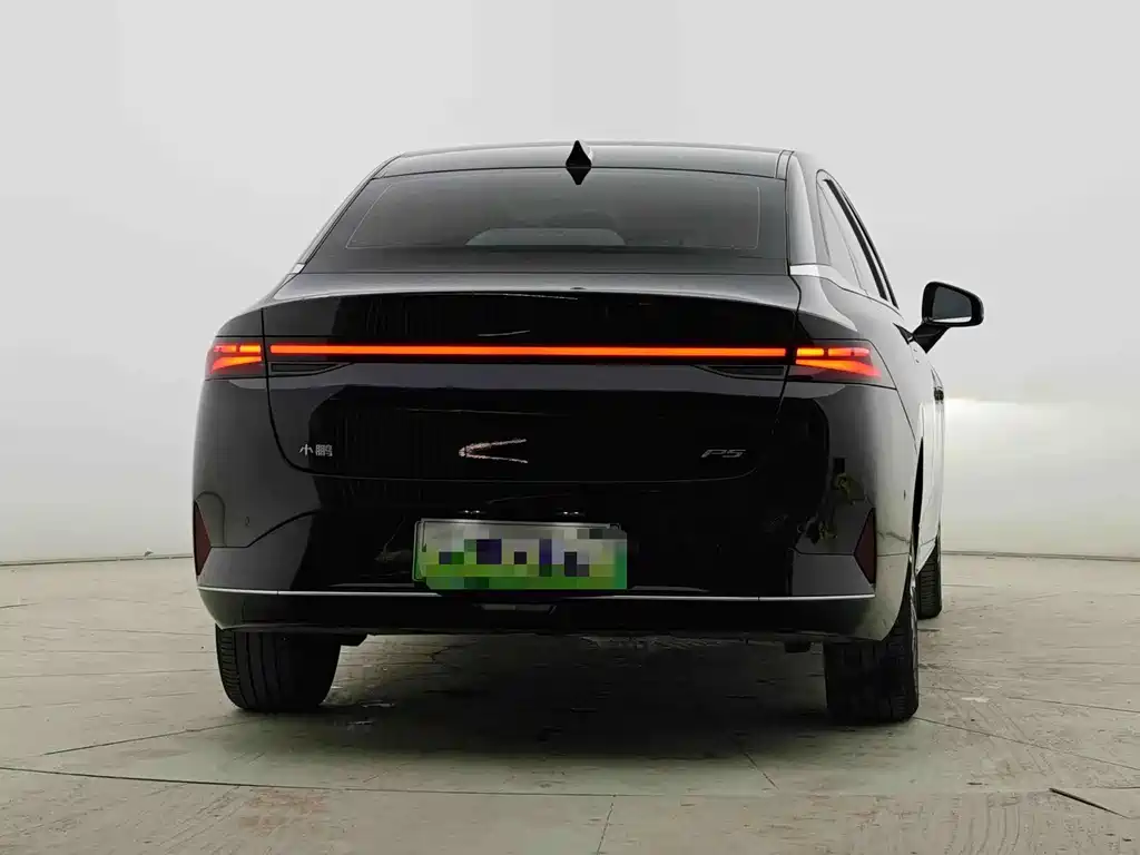 XPeng P5 — миниатюра 13