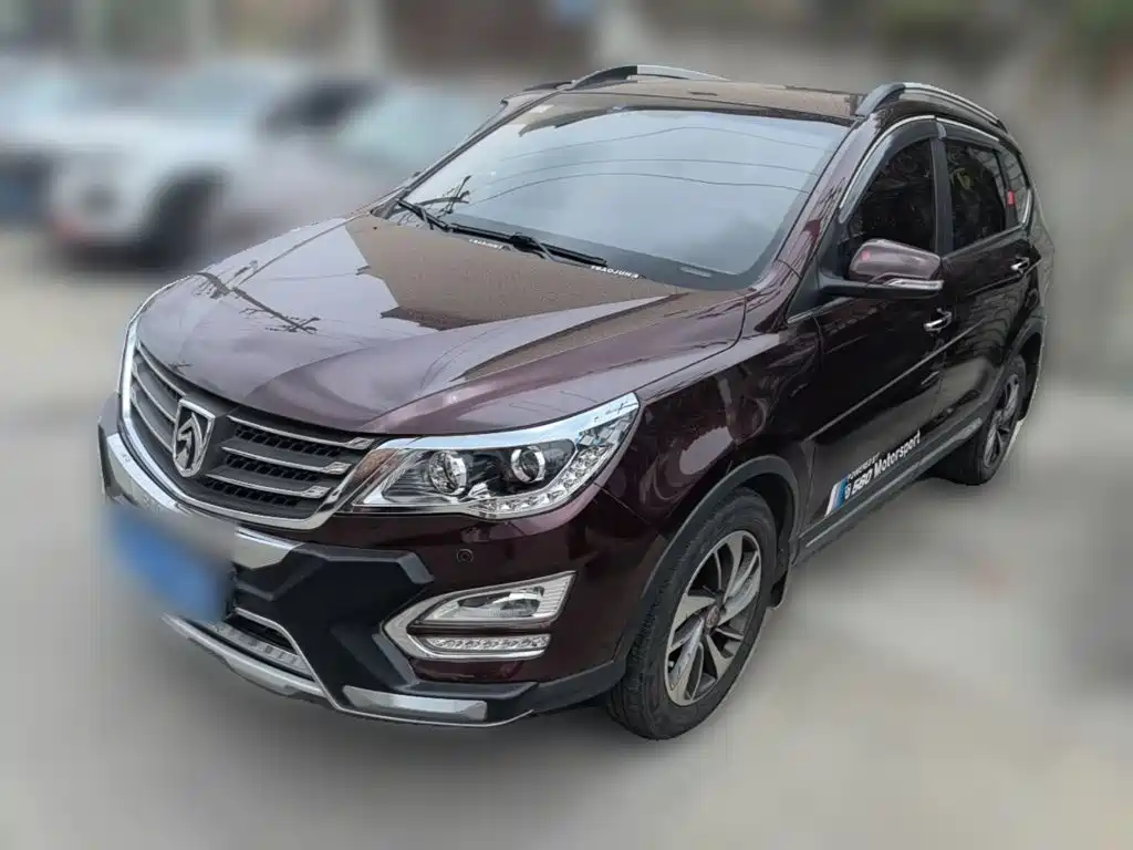 Baojun 560 2015 1.8L MT Luxury