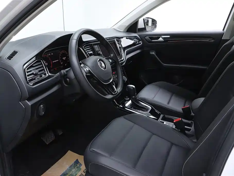 VOLKSWAGEN T ROC EXPLORING SONGS