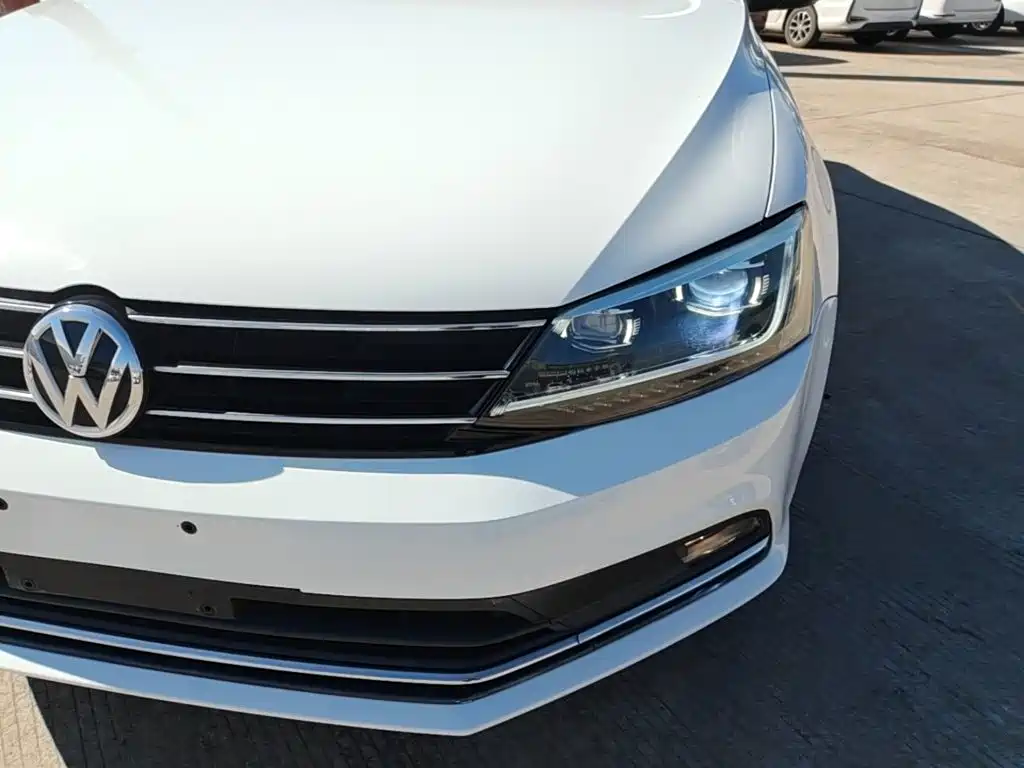 Volkswagen Sagitar — миниатюра 24
