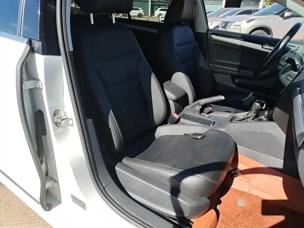 Volkswagen Sagitar — миниатюра 25