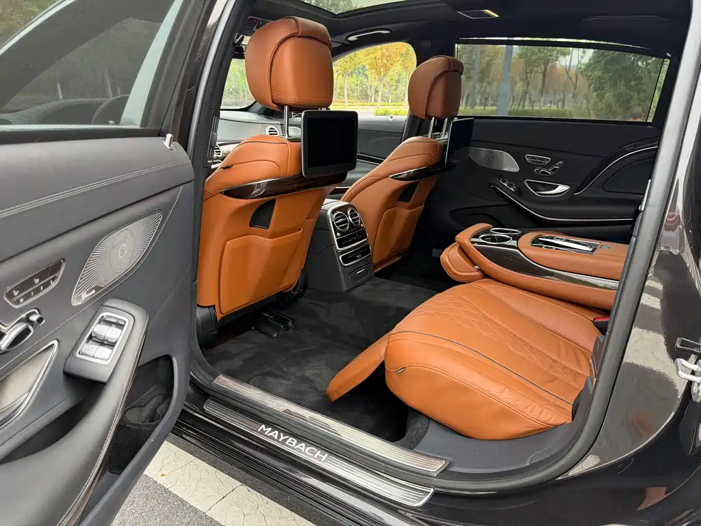 Mercedes-Benz S-Class — миниатюра 9
