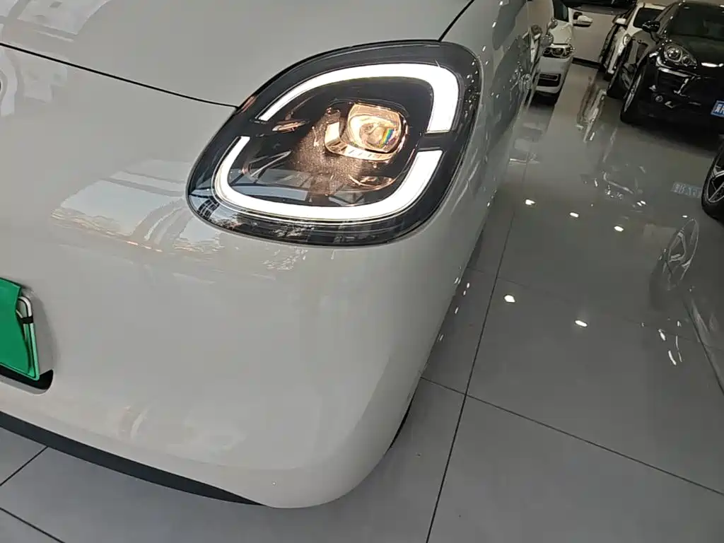 Wuling MINIEV — миниатюра 24