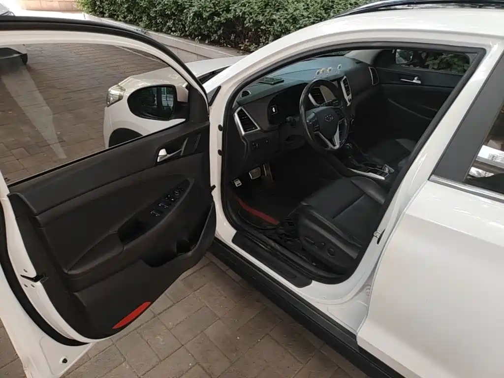 Hyundai Tucson — миниатюра 16