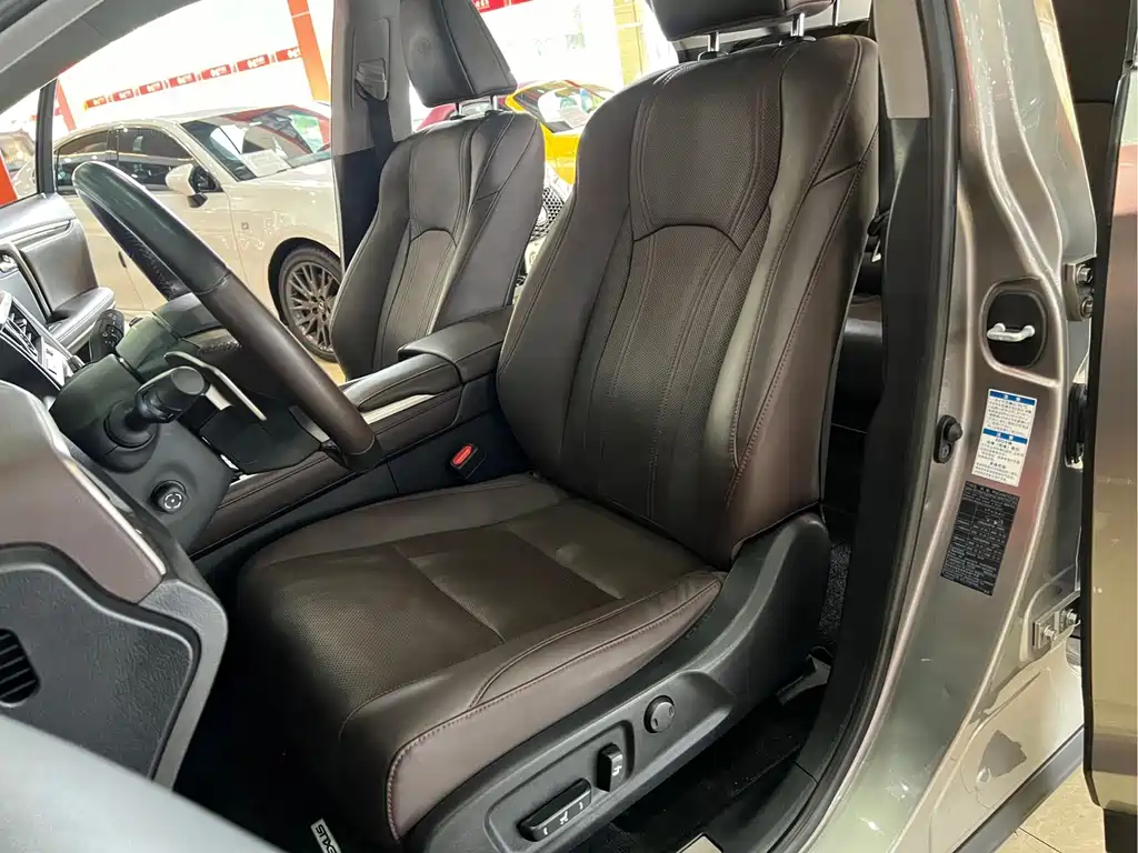 Lexus RX — миниатюра 12