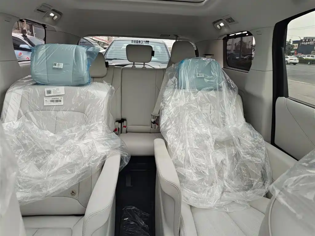 BUICK GL8 NEW ENERGY