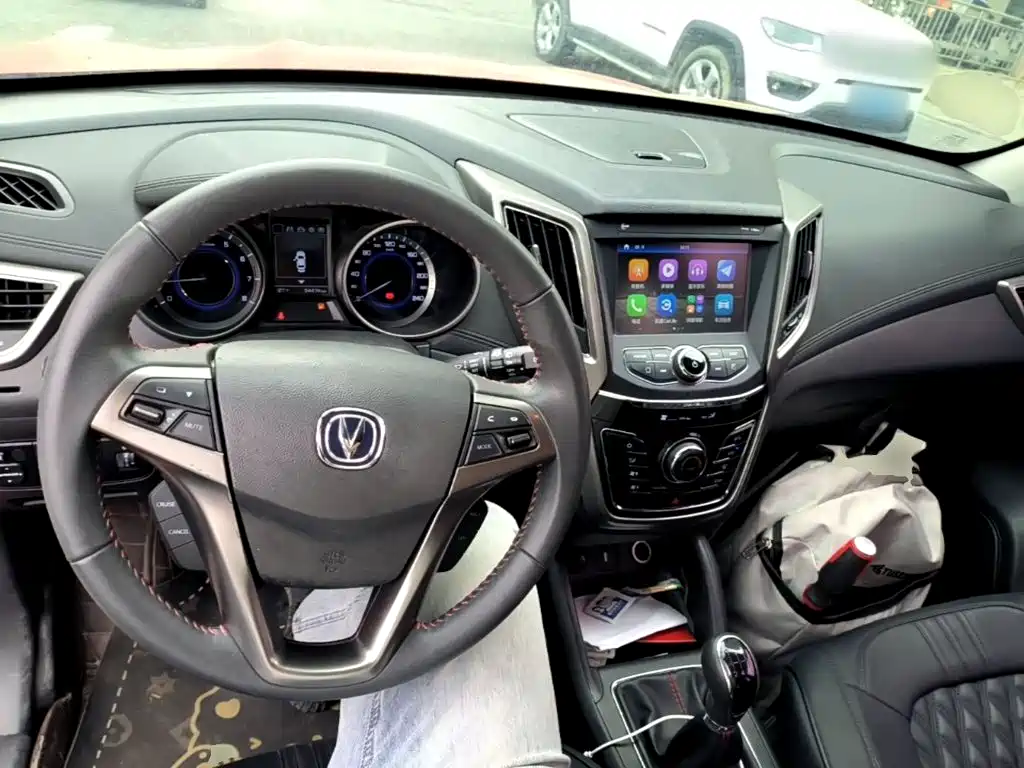 Changan CS35 — миниатюра 10