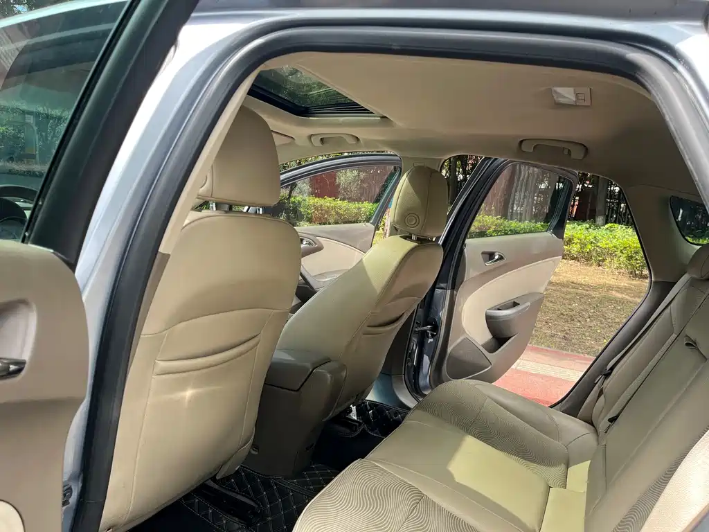 Buick Excelle — миниатюра 7