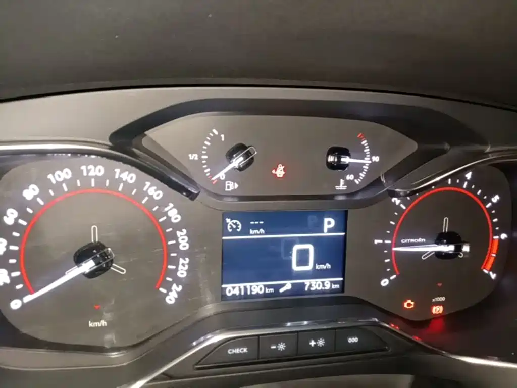 Citroen C6 — миниатюра 12