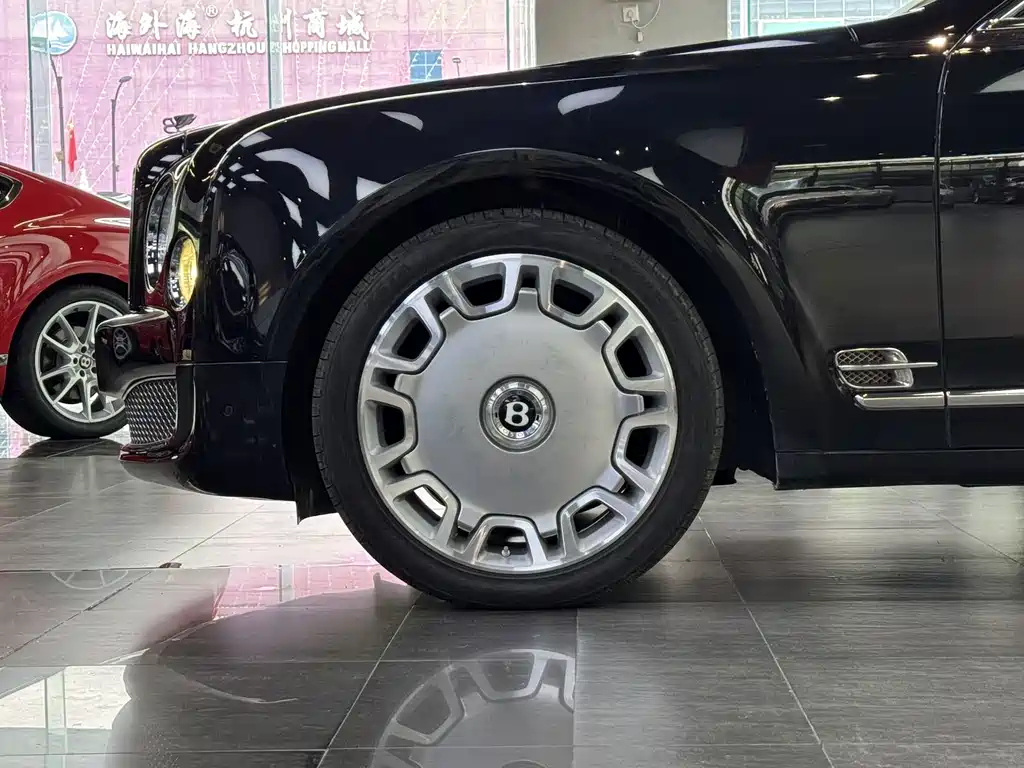 Bentley Mulsanne — миниатюра 17