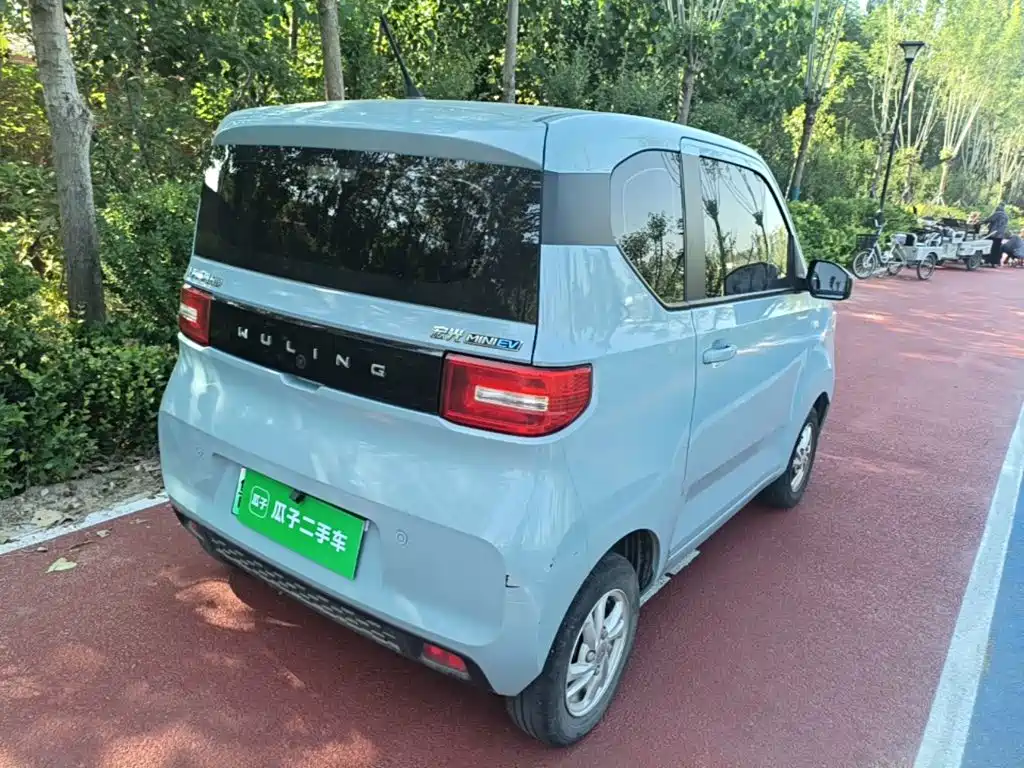 Wuling MINIEV — миниатюра 7