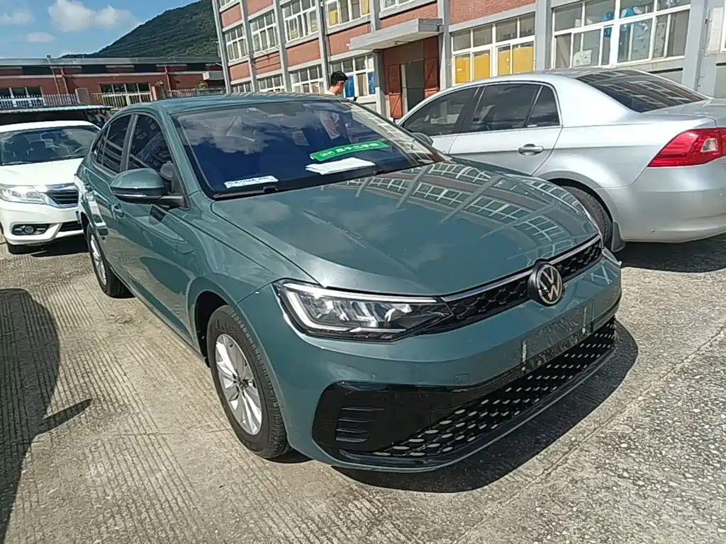 Volkswagen Lavida — миниатюра 4
