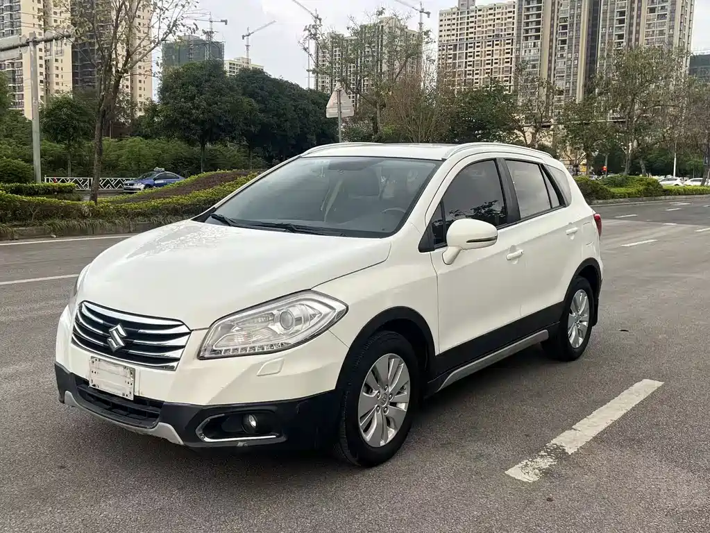 Suzuki S-Cross 2014