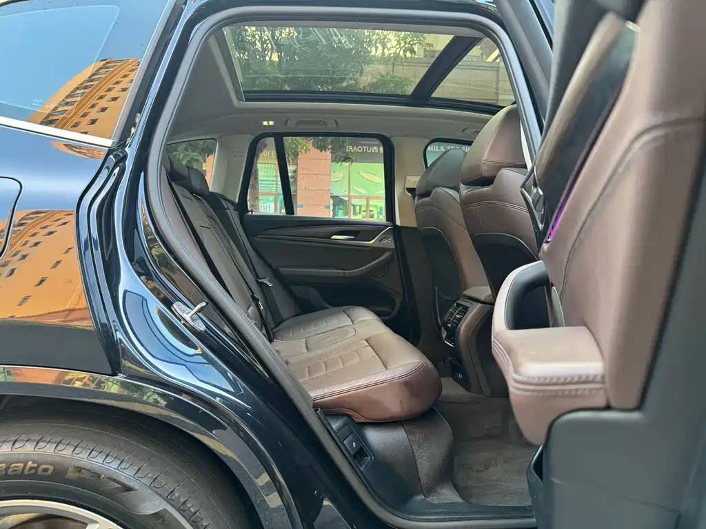 BMW X3 — миниатюра 11