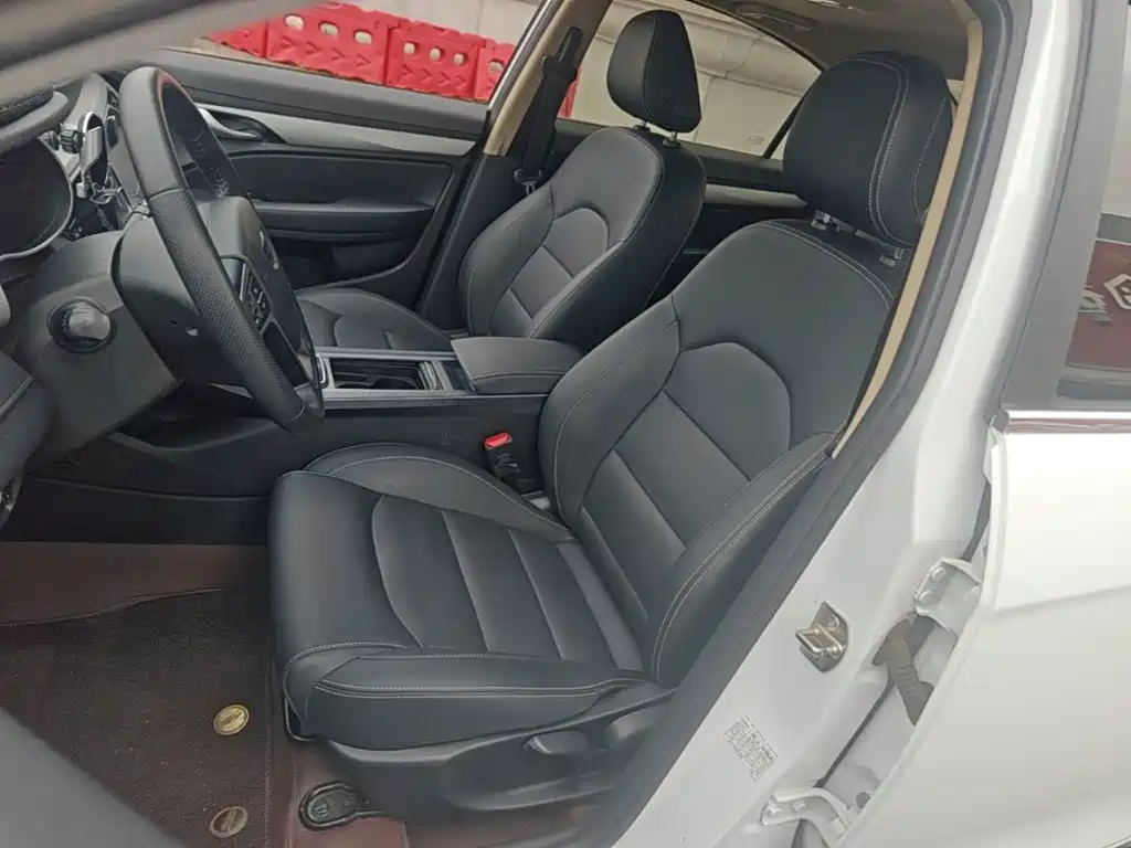 Geely Emgrand — миниатюра 15