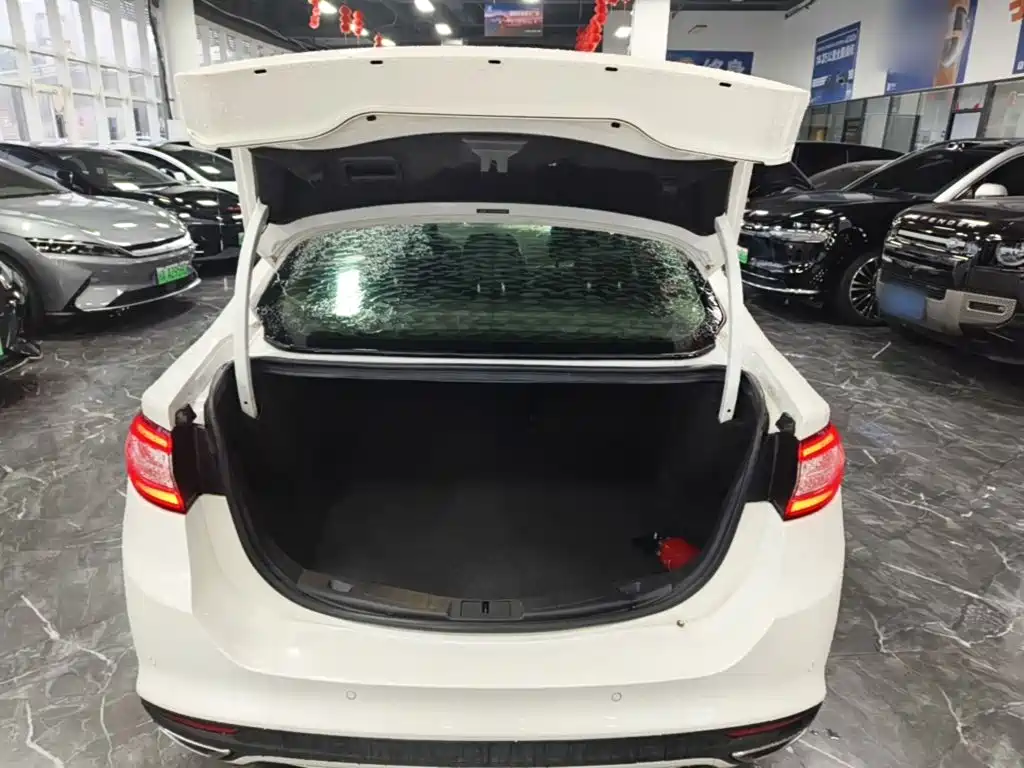 Ford Mondeo — миниатюра 19