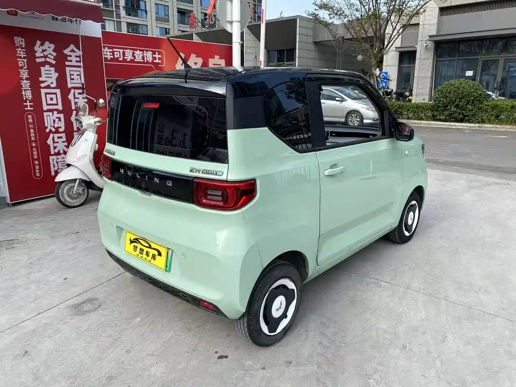 Wuling MINIEV — миниатюра 3