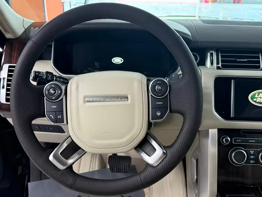 Land Rover Range Rover — миниатюра 10