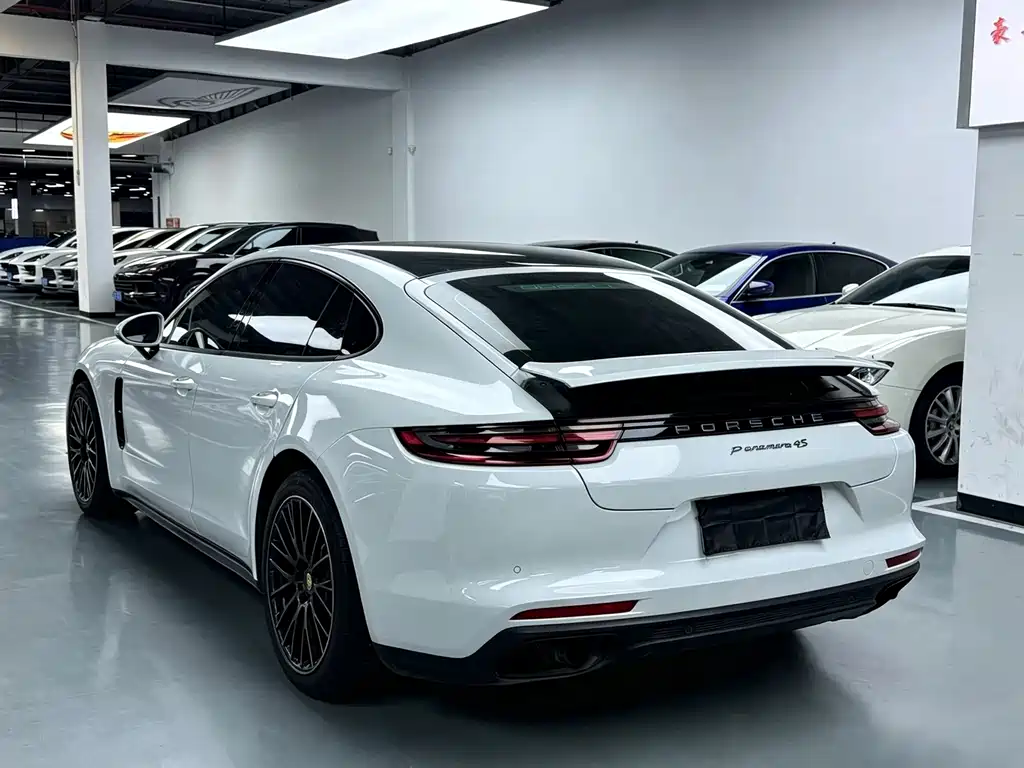 Porsche Panamera — миниатюра 13