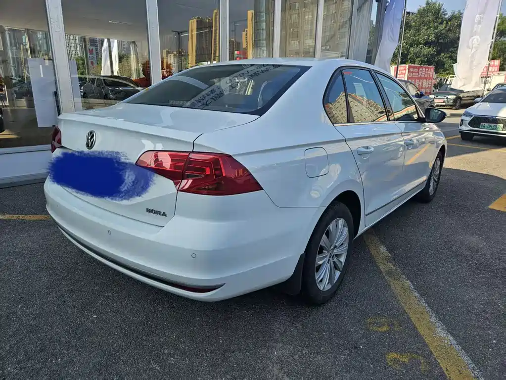 Volkswagen Bora — миниатюра 4