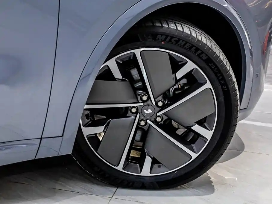 Li Auto Li L8 — миниатюра 38