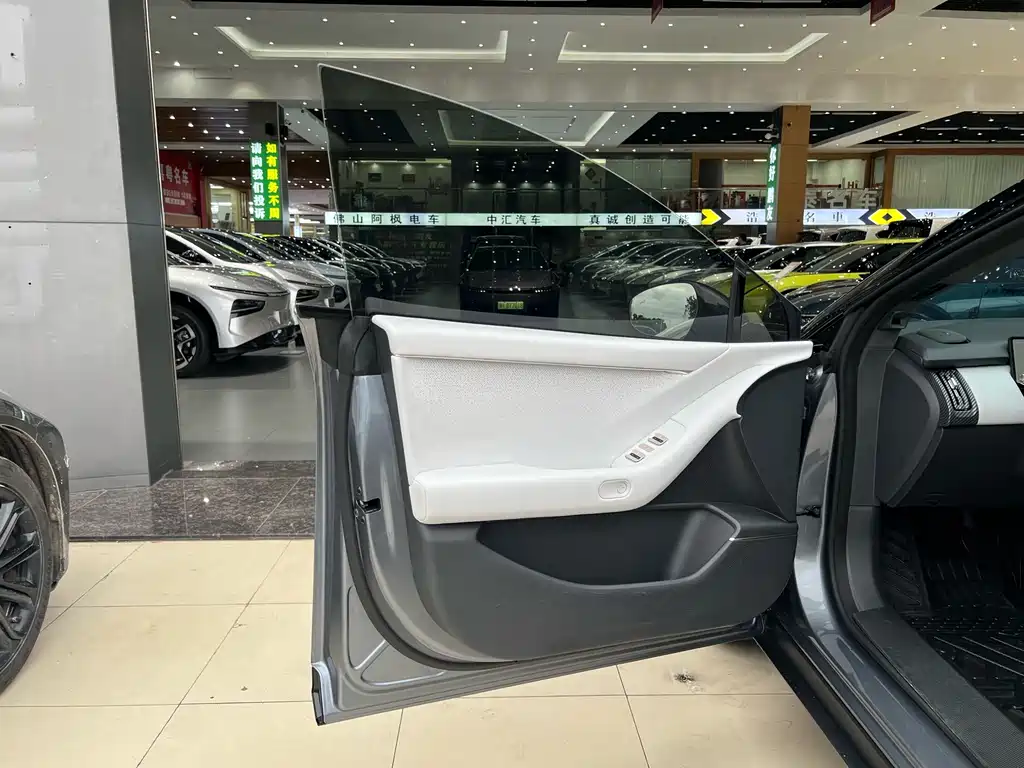 XPeng P7+ — миниатюра 14