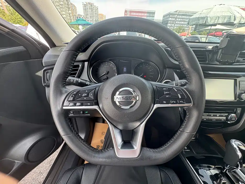 Nissan X-Trail — миниатюра 6