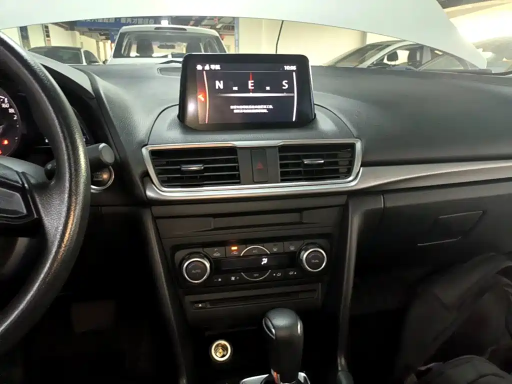 Mazda 3 Axela — миниатюра 13