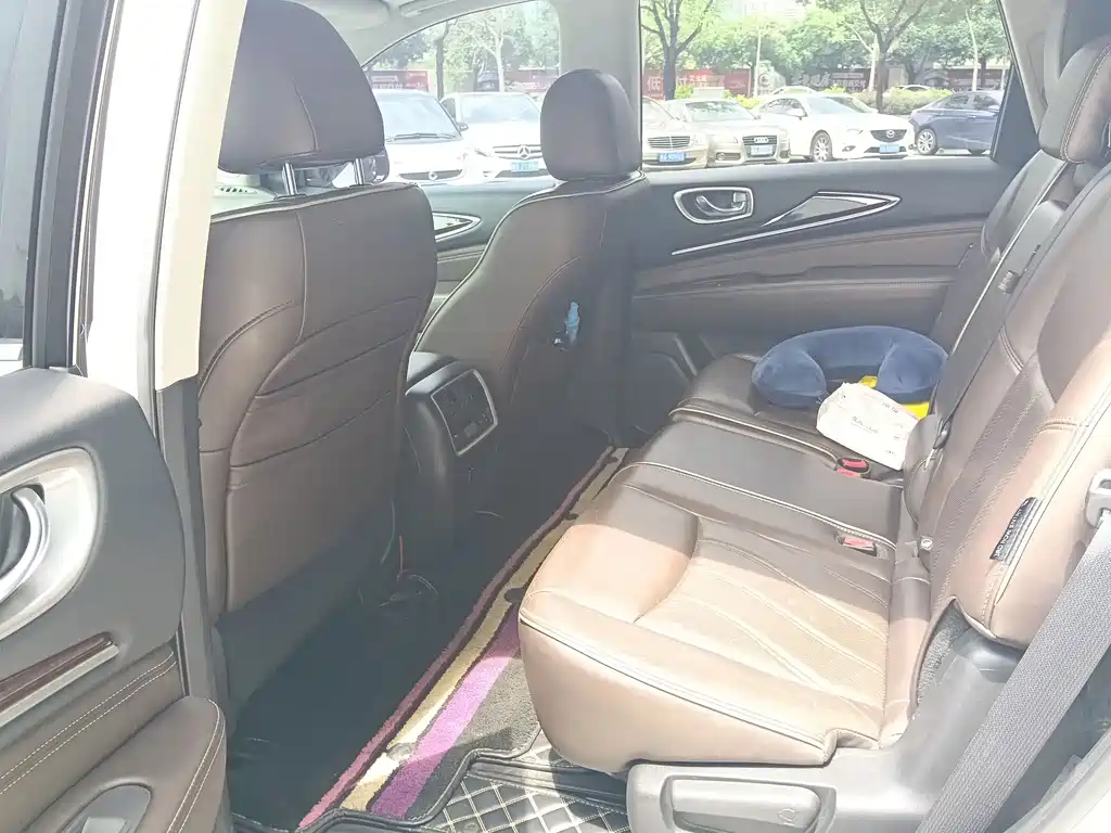 Infiniti QX60 (Import) — миниатюра 4
