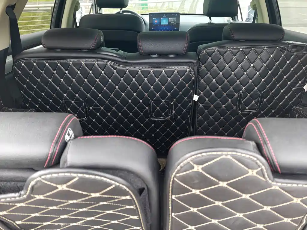 BYD Tang New Energy — миниатюра 20