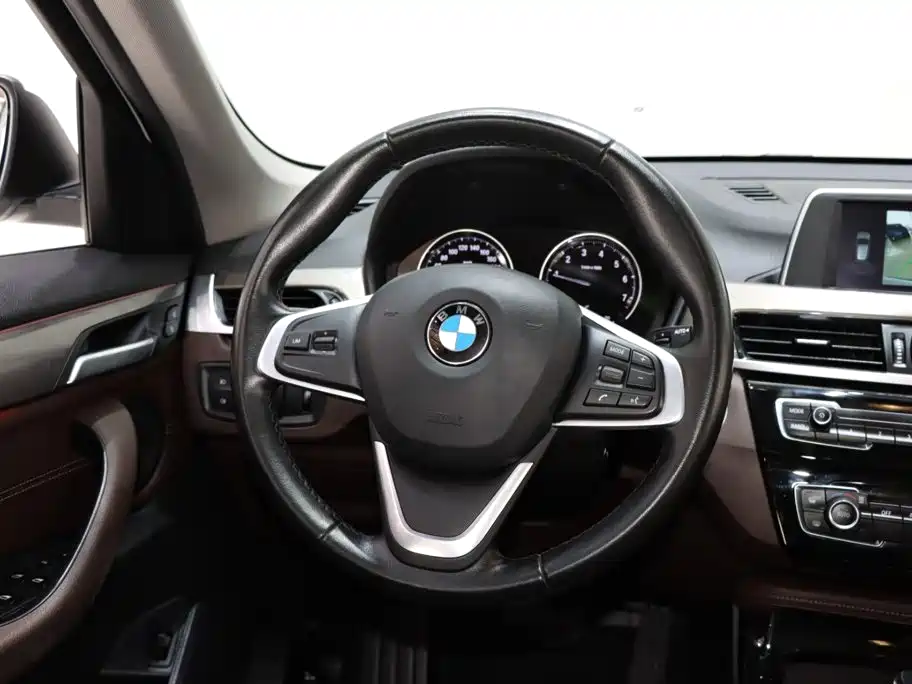 BMW X1 — миниатюра 13
