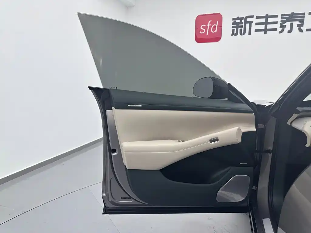Xiaomi YU7 — миниатюра 8