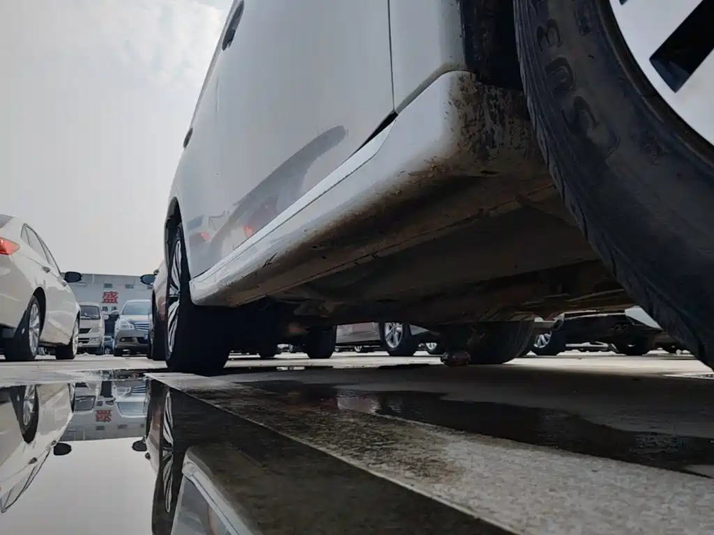 Mitsubishi Outlander — миниатюра 21