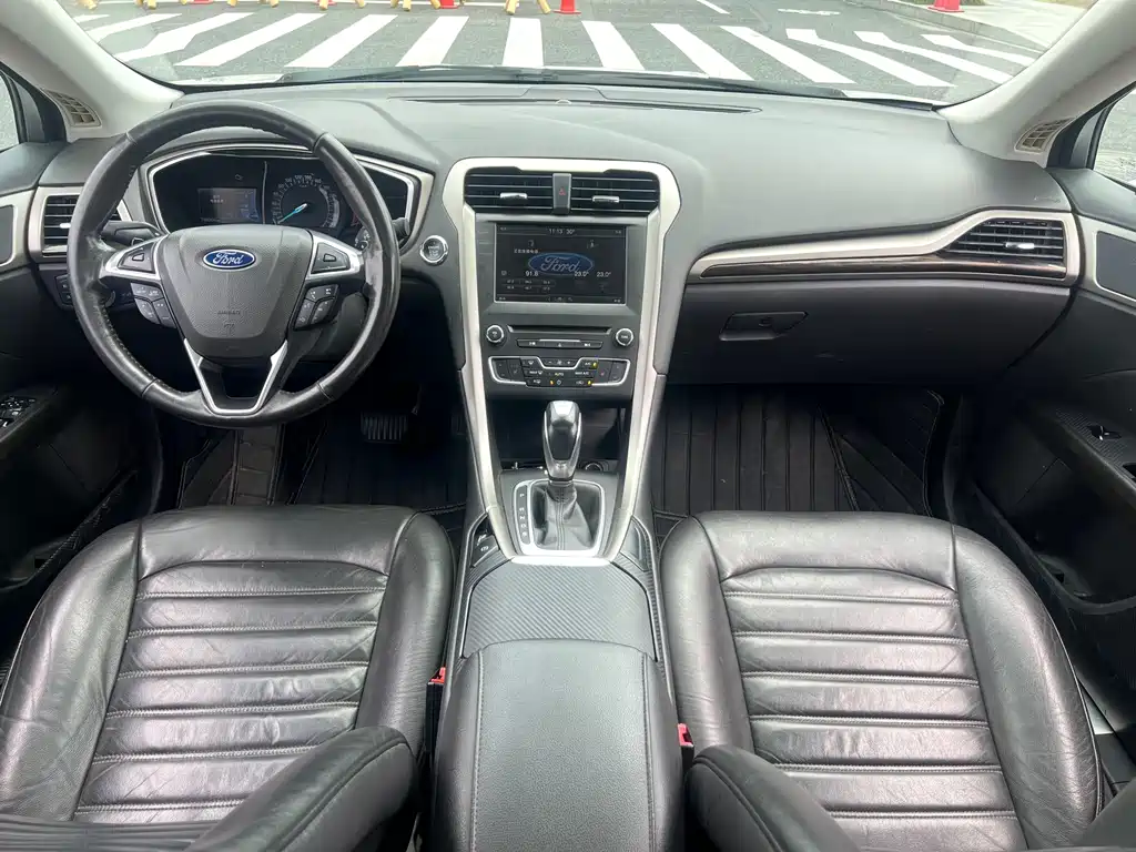 Ford Mondeo — миниатюра 15