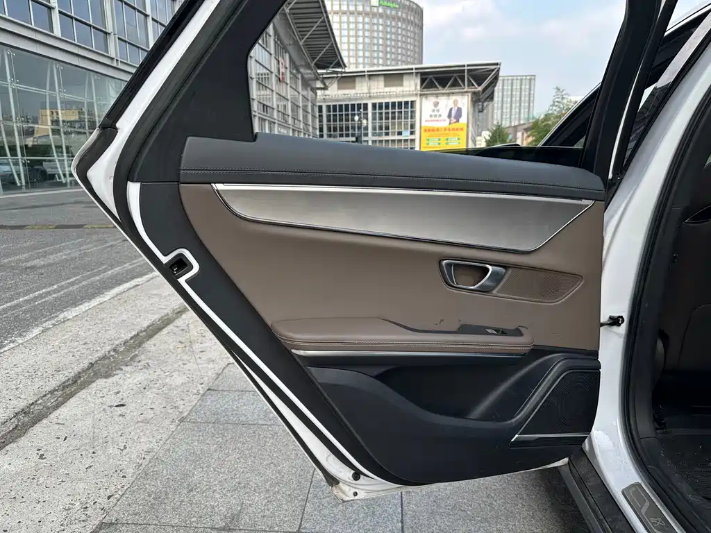 BYD Han — миниатюра 21