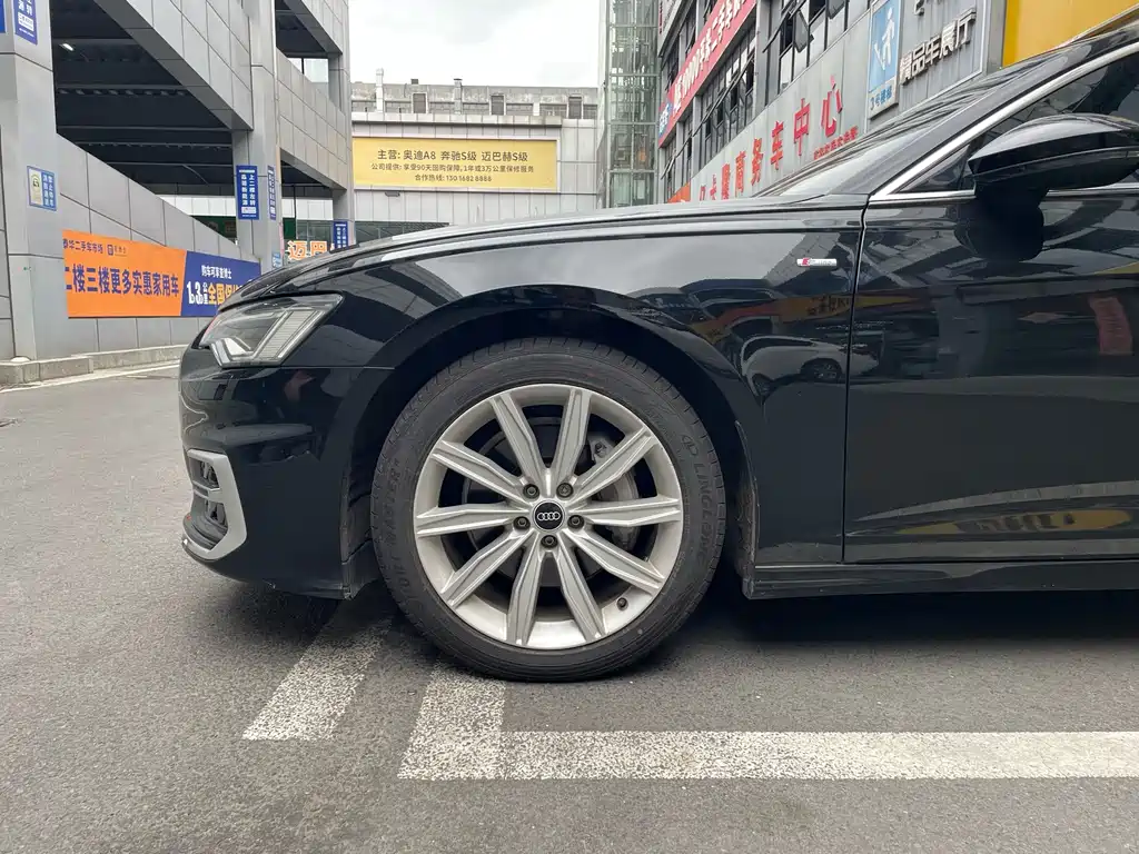 Audi A6L — миниатюра 5