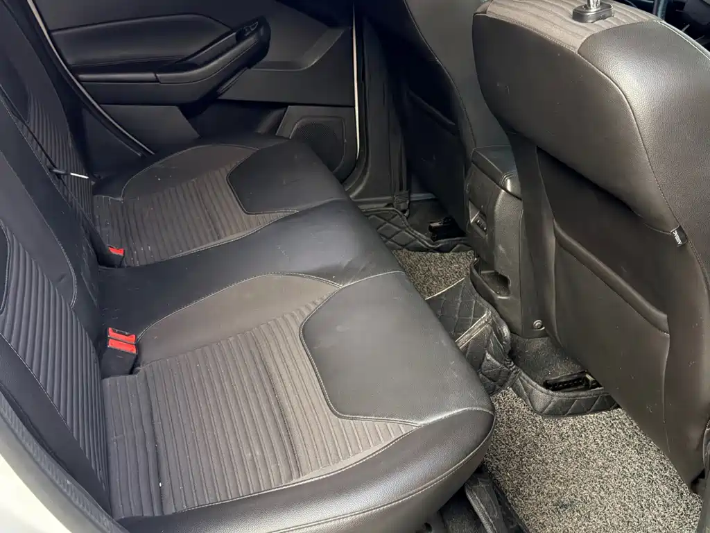 Ford Focus — миниатюра 11