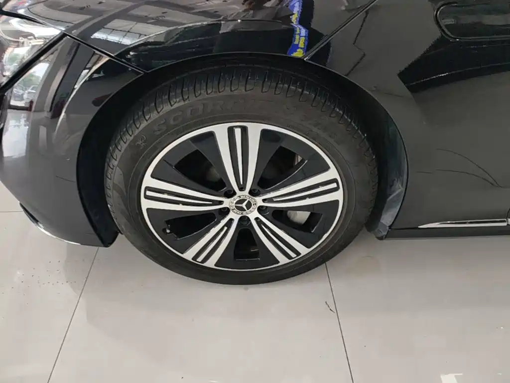 Mercedes-Benz EQE — миниатюра 23
