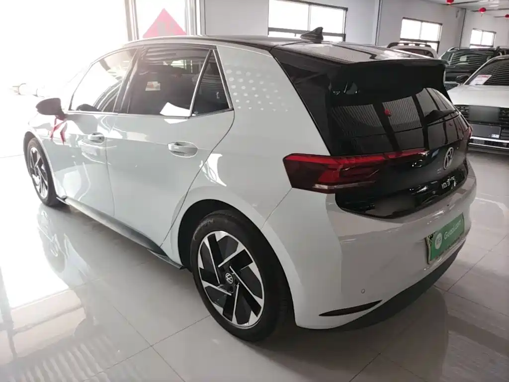 Volkswagen ID.3 — миниатюра 5