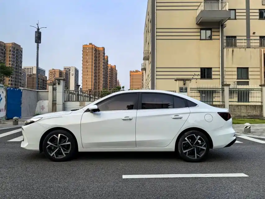 Roewe i5 — миниатюра 15