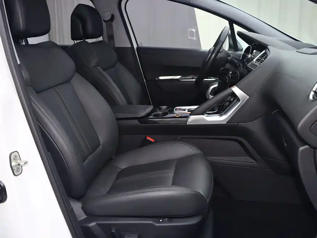 Peugeot 3008 — миниатюра 12