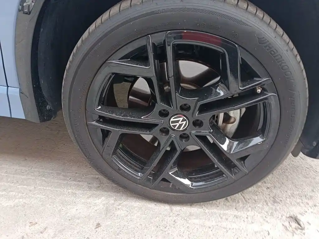 Volkswagen Tiguan L — миниатюра 8