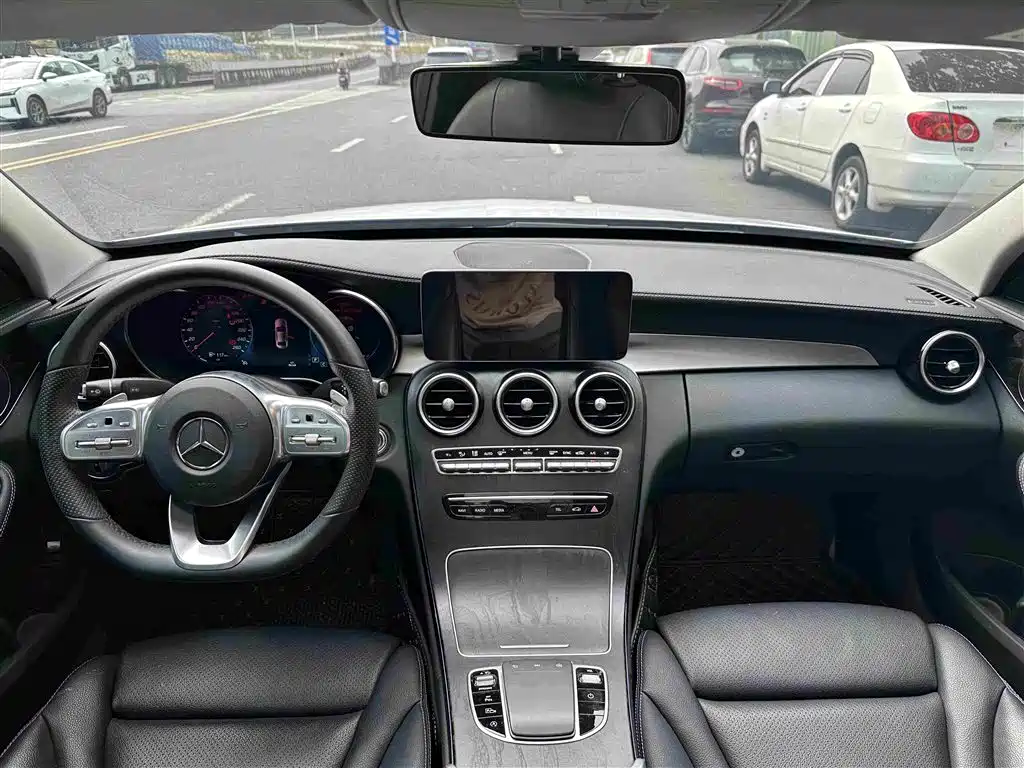 Mercedes-Benz C-Class — миниатюра 5