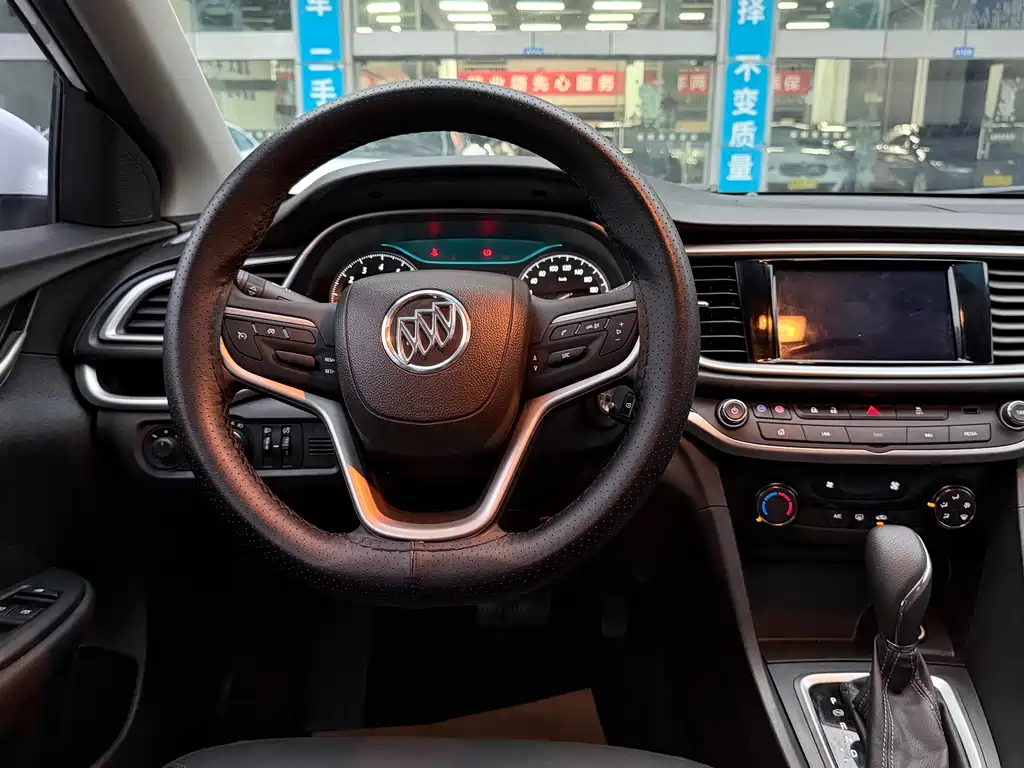 Buick Excelle — миниатюра 12