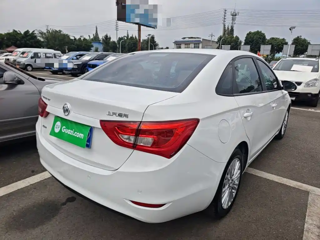 Buick Excelle — миниатюра 7