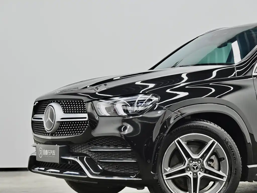 Mercedes-Benz GLE (Import) — миниатюра 25