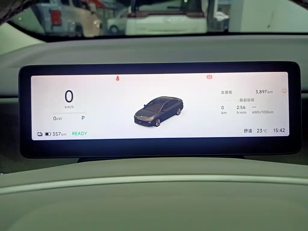 Leapmotor Leapmotor B01 — миниатюра 10
